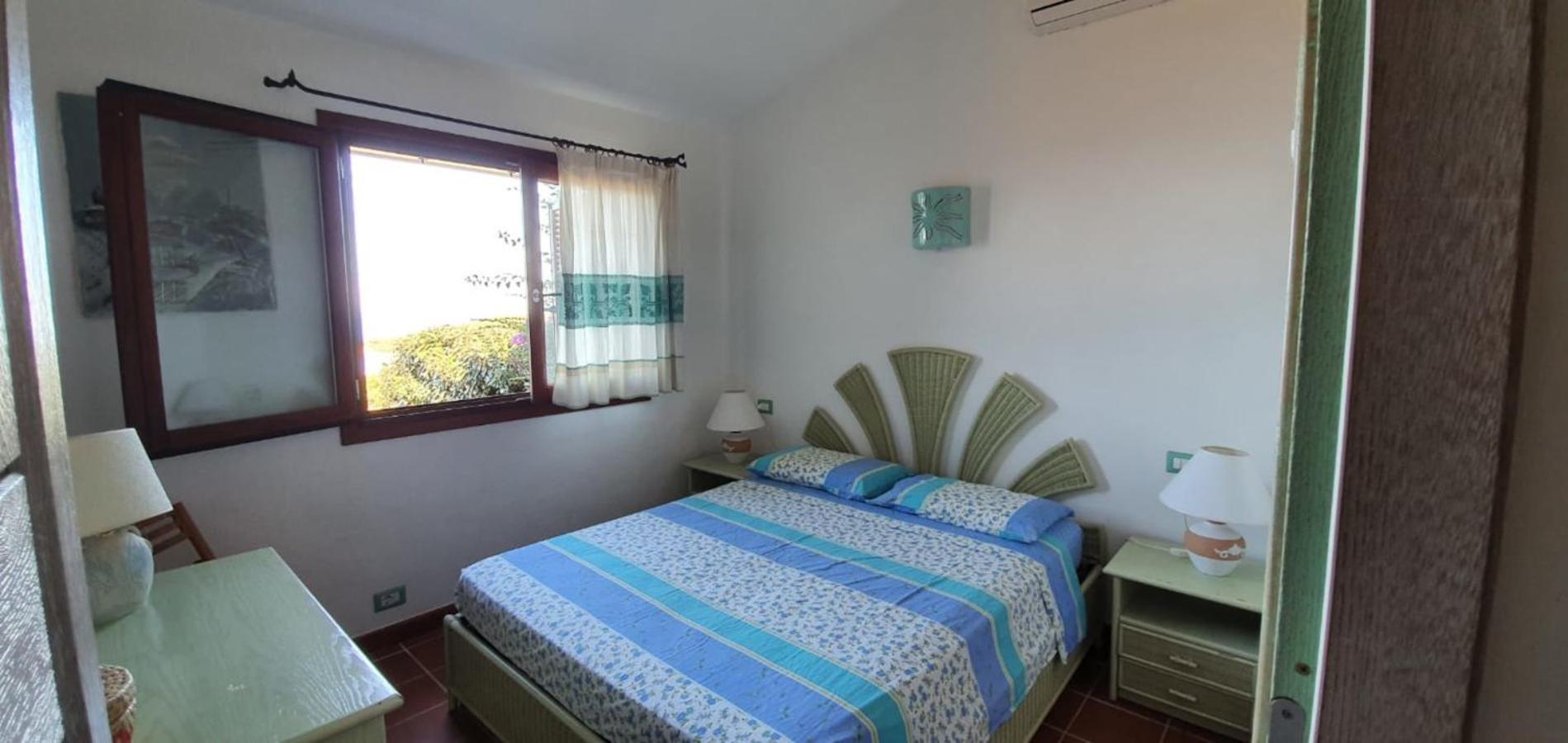 Villa Sunrise House à San Teodoro  Extérieur photo