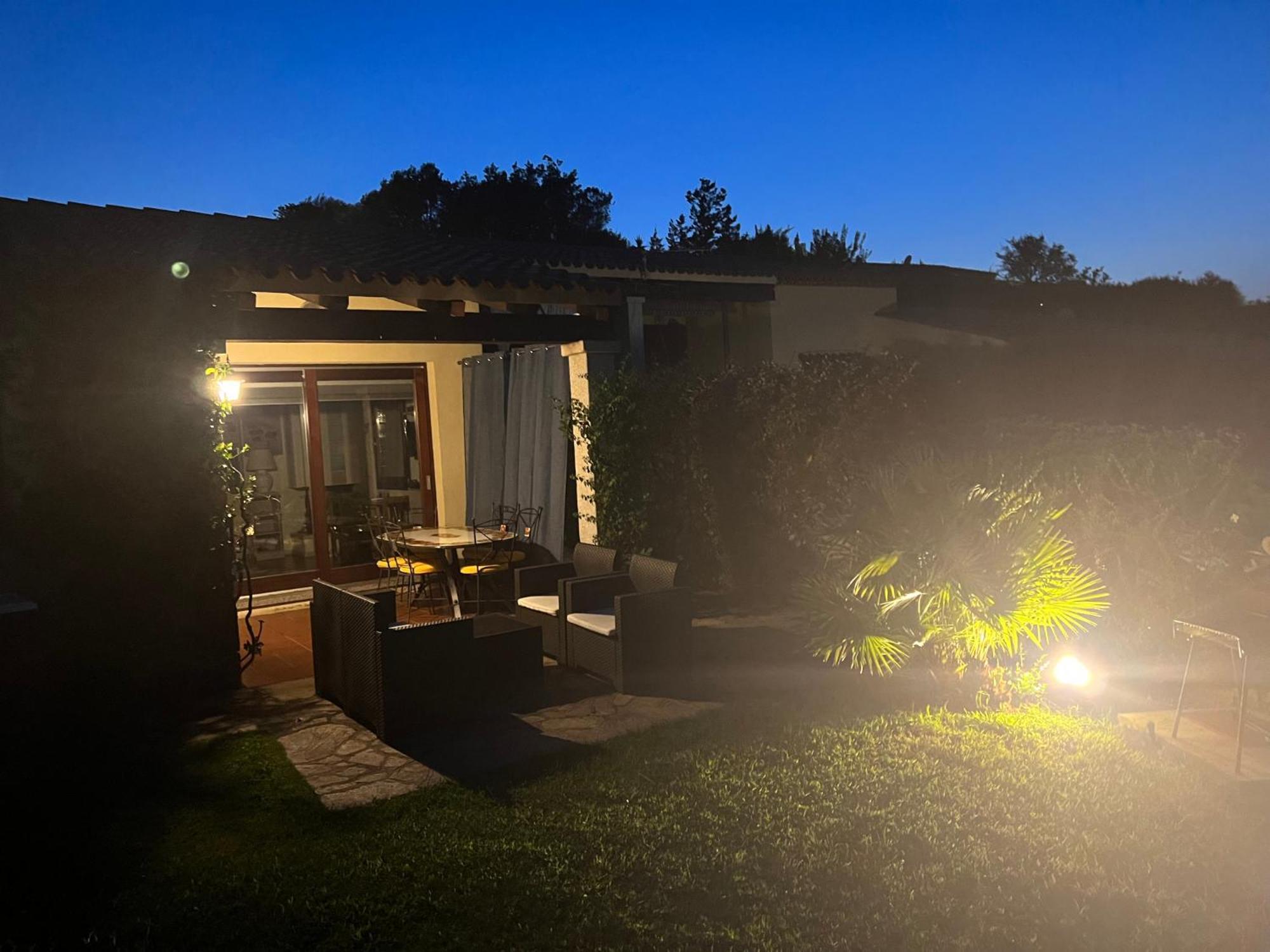 Villa Sunrise House à San Teodoro  Extérieur photo